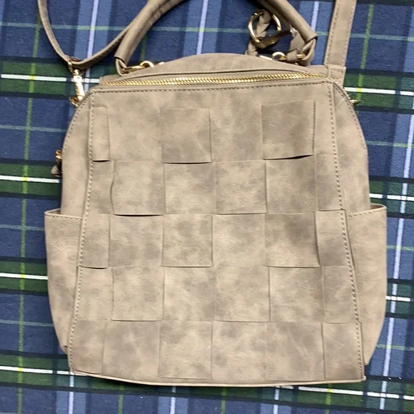 Super cute faux suede look purse. - Picture 2 of 13